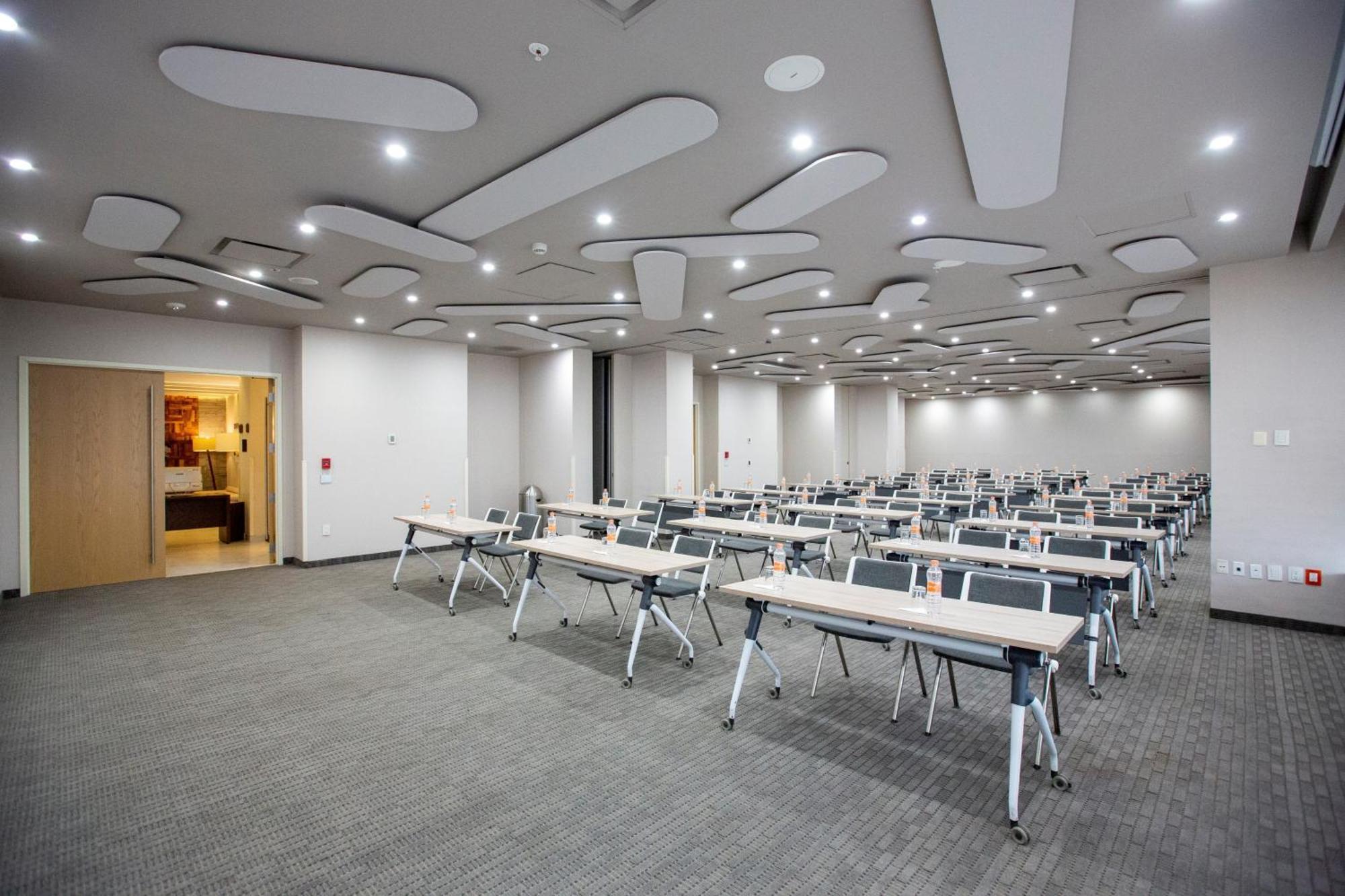 Metria Hotel León Zewnętrze zdjęcie Meeting room